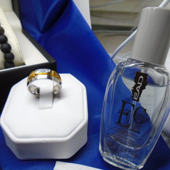 7 Pc Watch Set ( NWT) - Picture 3 of 8